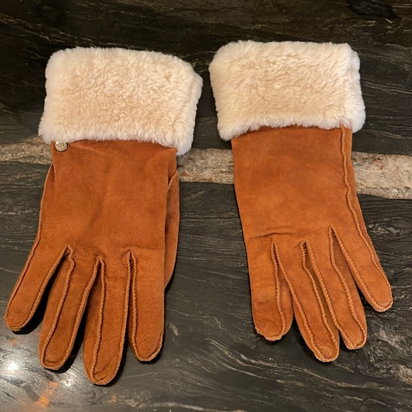 UGG genuine leather suede gloves with cashmere fur cuff Size Small - Picture 1 of 8